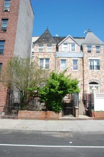 705 Willoughby Street Thumbnail